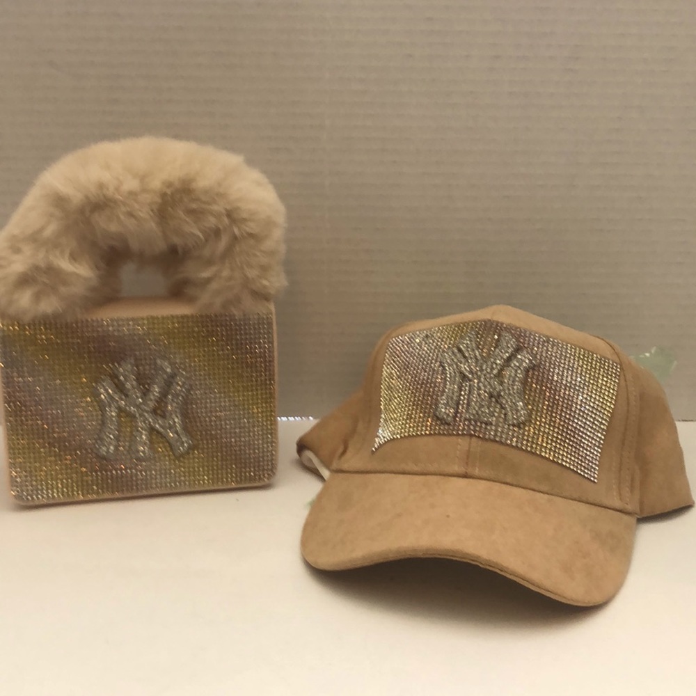 Hat and Purse Set